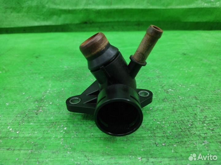 Фланец системы охлаждения Audi Q5