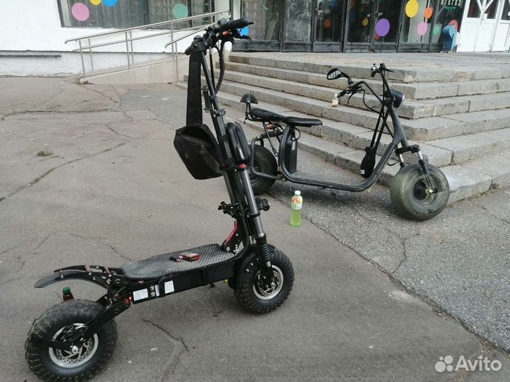 Электросамокат, 2 сиденья и 3х амперная зарядка