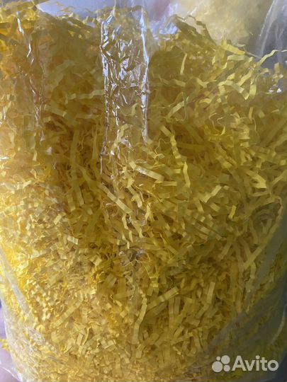 Бумажный наполнитель для подарков цвет желтый