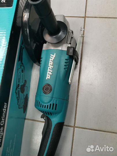 Ушм болгарка Makita 230