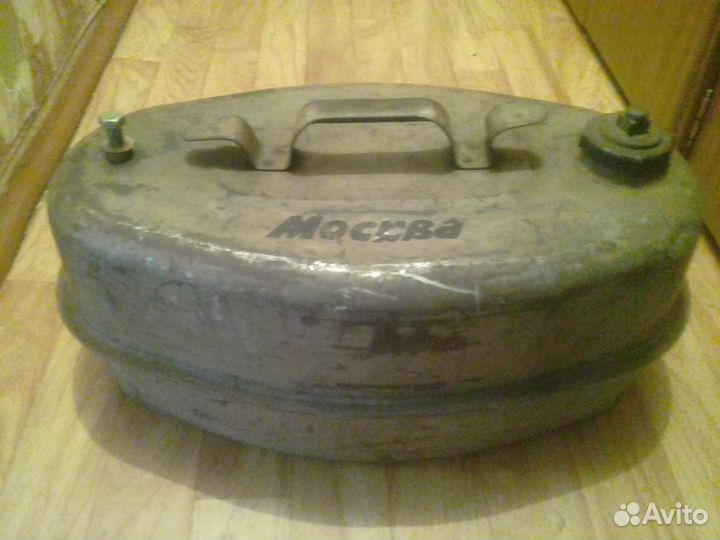 Топливный бак 