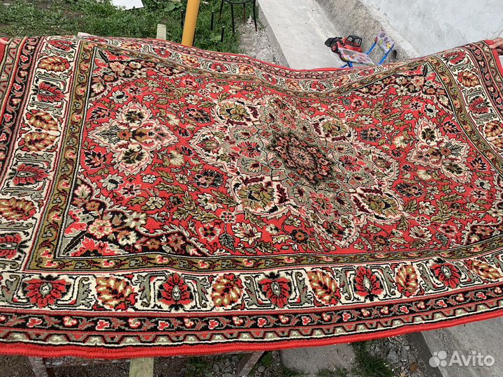 Ковер шерстяной