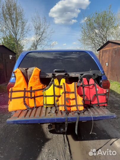 Спасательный жилет