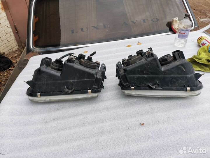 Фары Mitsubishi Delica Space Gear PB5W