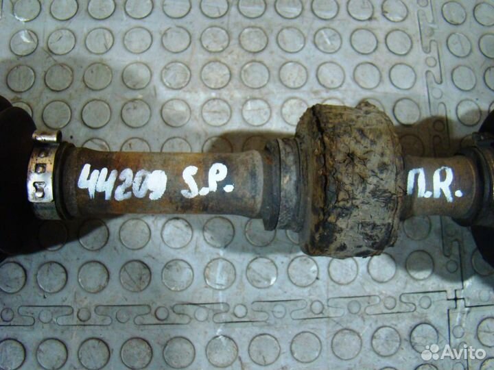 KIA Sportage 3 Полуось передняя правая 2.0 TDI МКПП