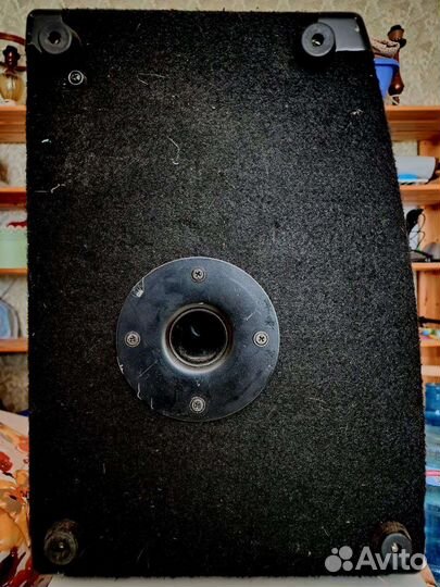 Behringer K1800FX комбоусилитель, 180 Вт