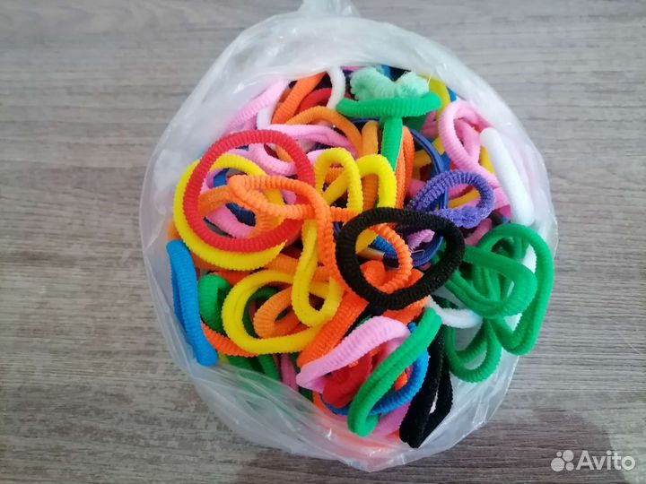 Набор резинок и заколки для волос