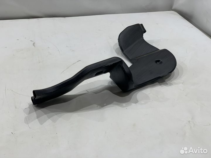 Воздуховод второго ряда Mitsubishi Outlander 3