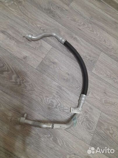 Трубка кондиционера новая 95994754. Chevrolet Aveo