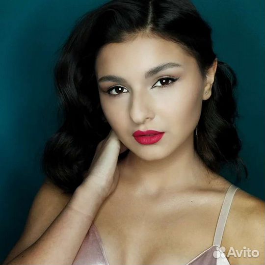 Брови, макияж и причёски