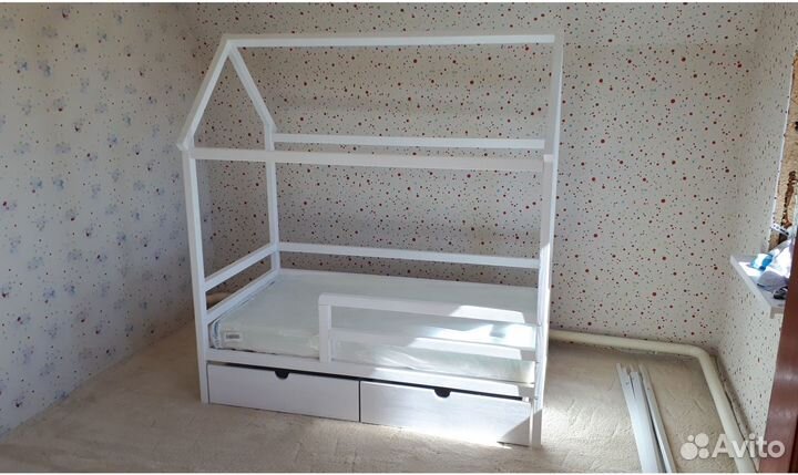 Детская кровать новая