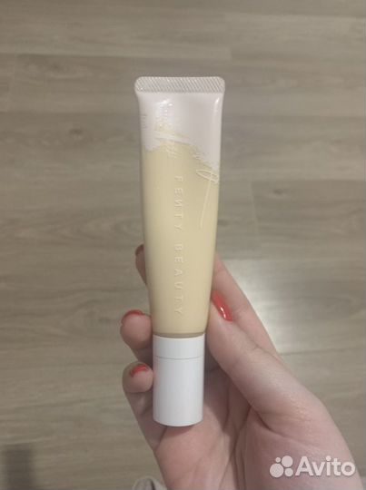 Крем тональный Fenty Beauty Pro Filt’r Hydrating