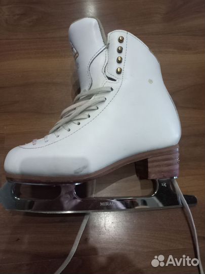 Фигурные коньки jackson elle