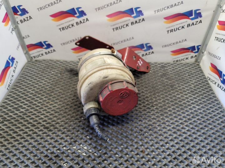 Бачок гура Renault Magnum