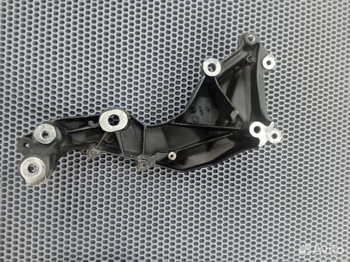 Mv agusta f3 правая пластина рамы