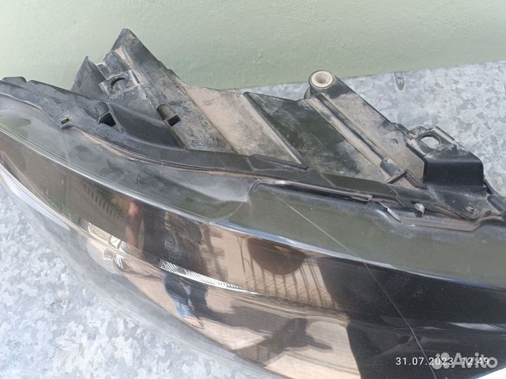 Фара volkswagen polo левая