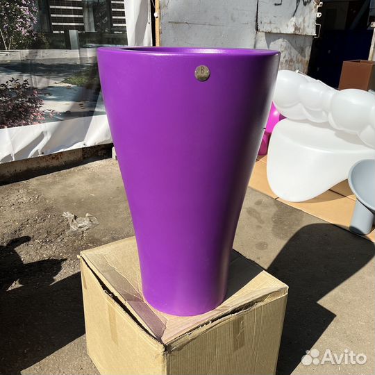 Вазон для растений