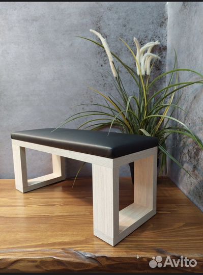 Подставка маникюрная