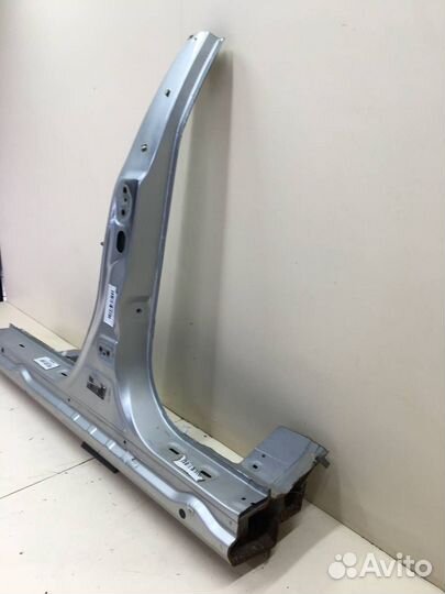 Порог со стойкой левый Toyota Avensis T250 2003-20