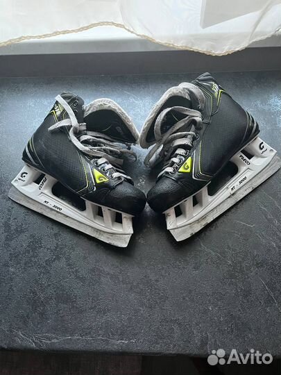 Коньки хоккейные 41 размер