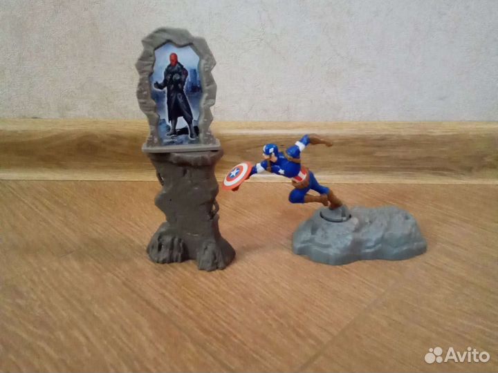 Киндер макси. Серия Марвел