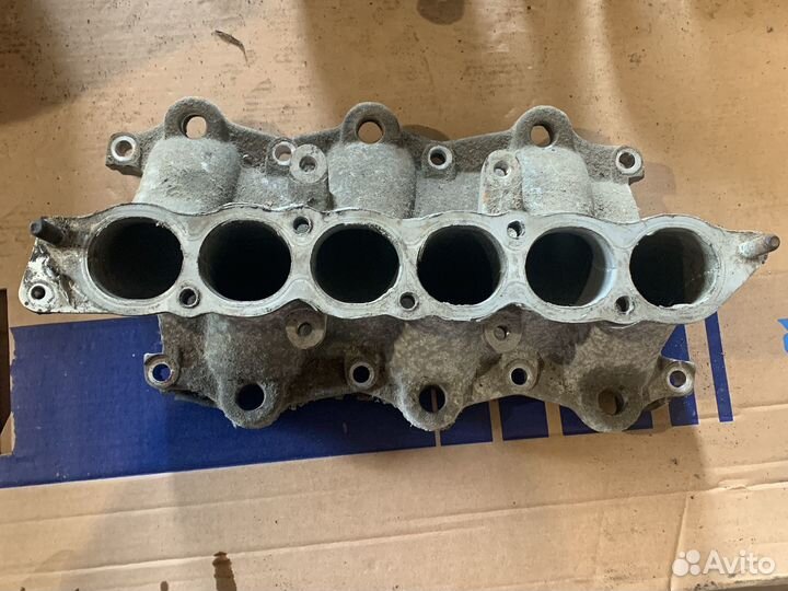 Колектор впускной hyundai tucson 1 2.7