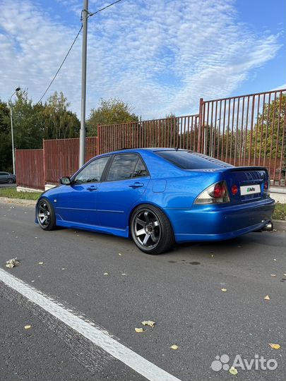 Lexus IS 2.0 AT, 1999, 270 000 км