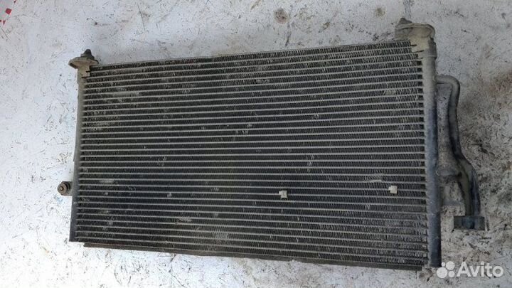 Радиатор кондиционера Mitsubishi Carisma I