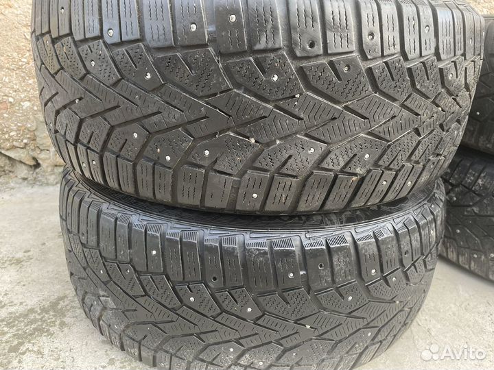 Gislaved NordFrost 100 215/55 R16