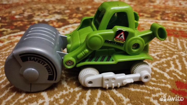 Детские машинки игрушки разные