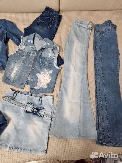 Женская джинсовая одежда и обувь пакетом