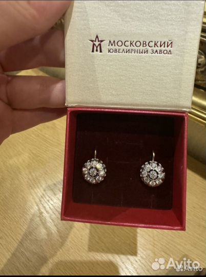 Золотые серьги мюз