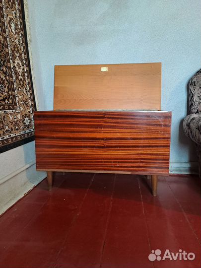 Сундук деревянный старинный