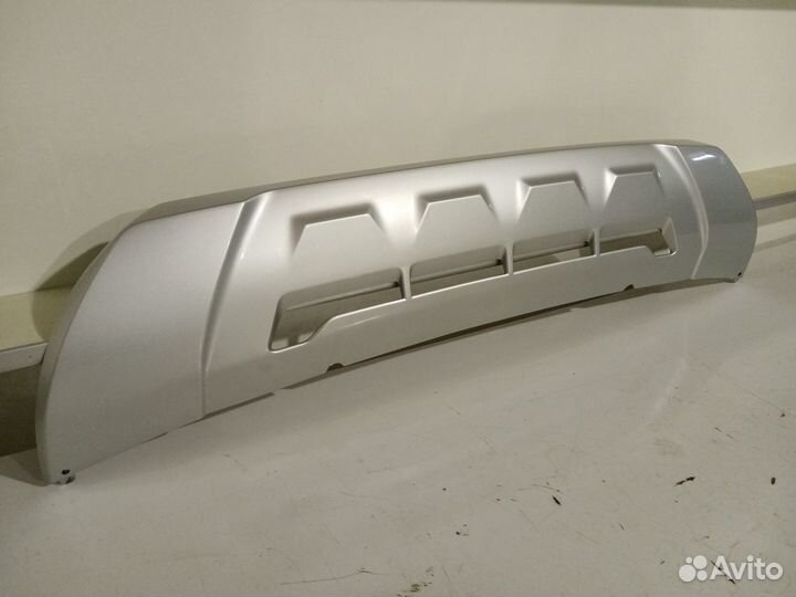 6400J272ZZ Накладка бампера Mitsubishi L200 V рест