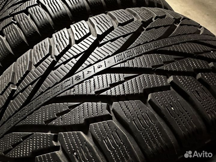Nokian Tyres Hakkapeliitta R2 SUV 265/45 R21