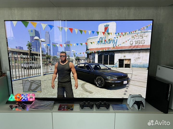 Sony PS3 Slim + 228 Игр + 2 Джоя