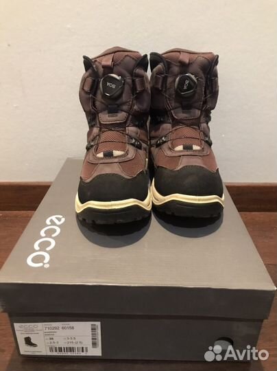 Ботинки зимние для девочки ecco 35р