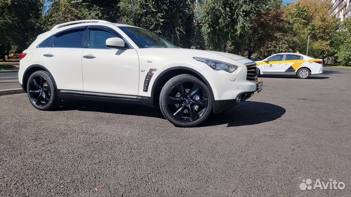 Infiniti QX70 3.7 AT, 2017, 124 000 км