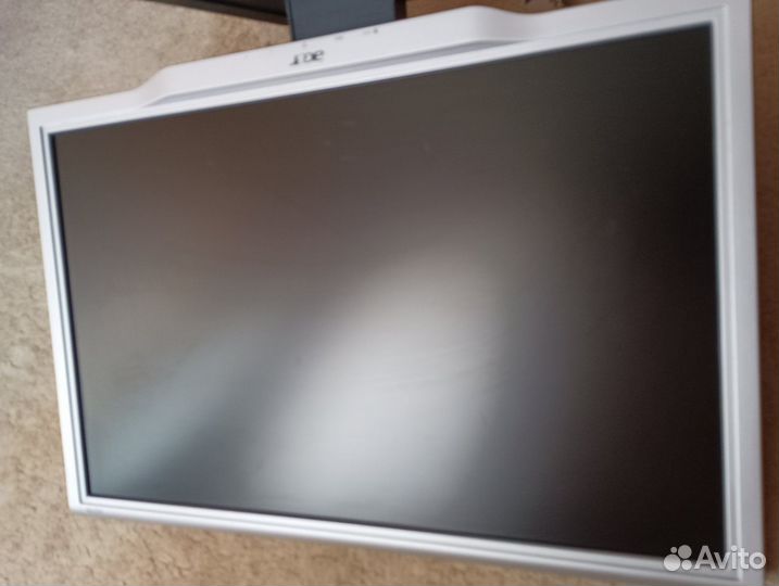 ЖК монитор 22