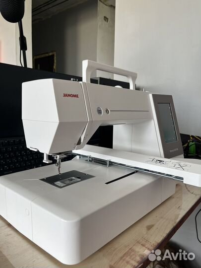 Вышивальная машина janome memory craft 550e