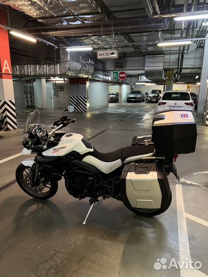 Triumph Tiger 800 (3,423 км, полная комплектация)