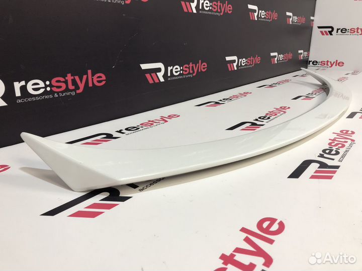 Спойлер На багажник Toyota Camry 70 Белый