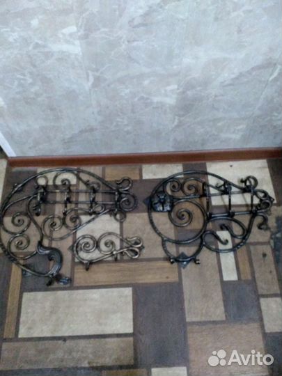 Вешалка настенная