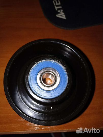 Ролик натяжителя приводного ремня