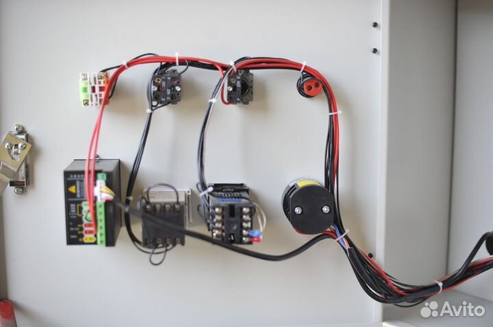 Кромкооблицовочный станок