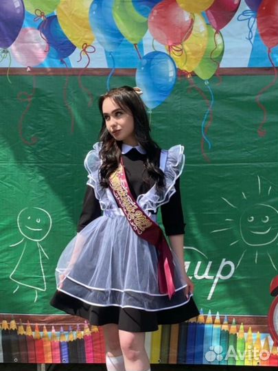 Белый школьный фартук