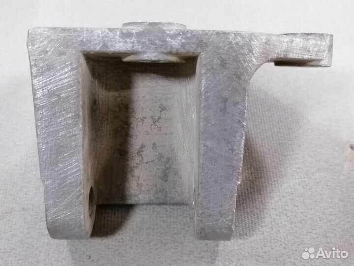 Кронштейн генератора Haima 3 2010-2013