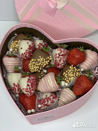 Сладкие букеты. Клубника в шоколаде