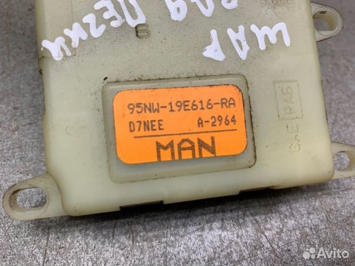 Моторчик заслонки печки Volkswagen Sharan 7M 2.0