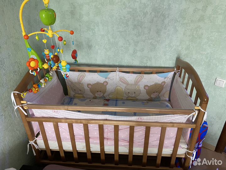 Детская кроватка